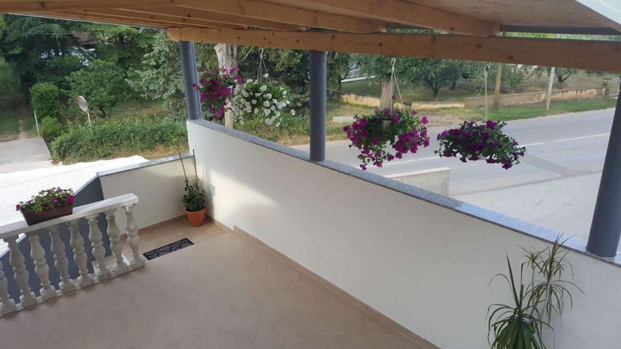 Apartman Ana Stinjan Exterior photo